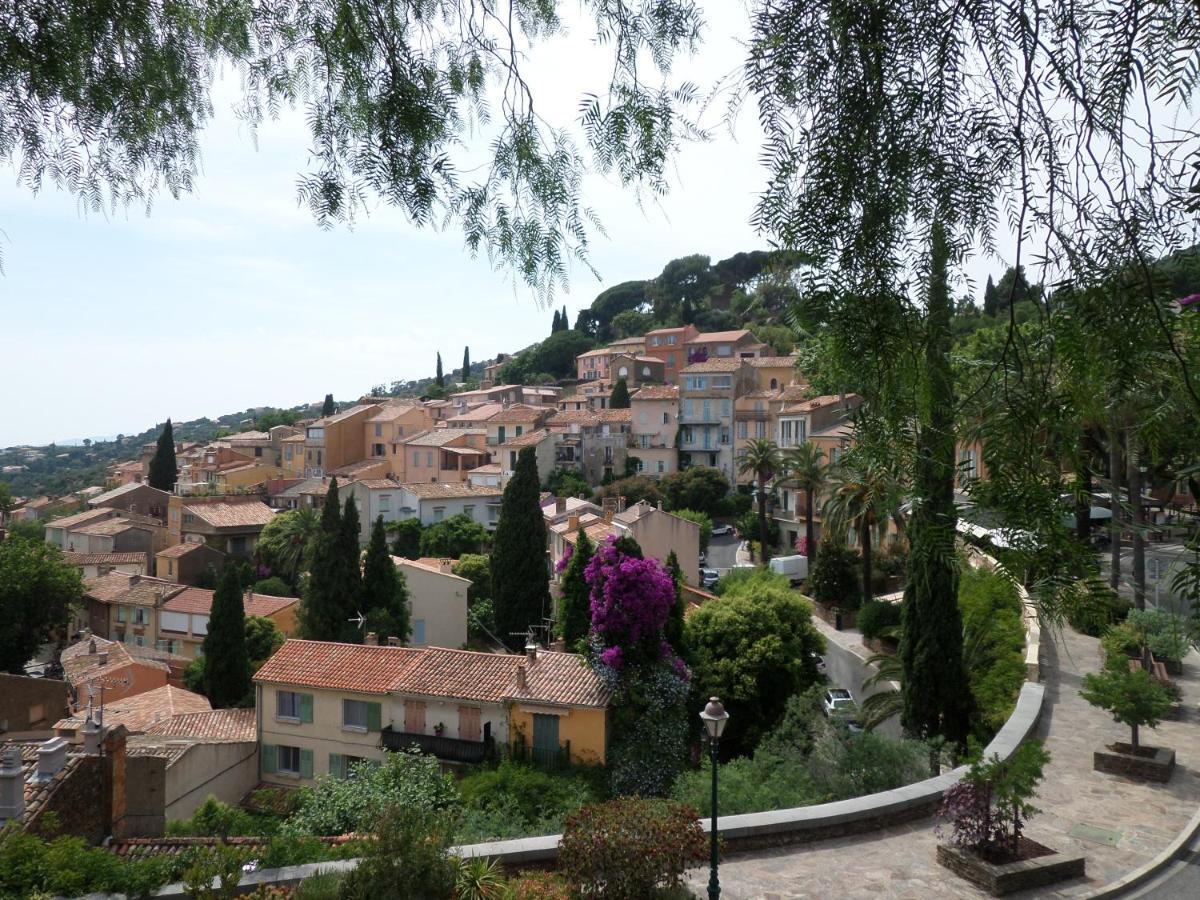 T2 Terrasse, Bormes Les Mimosas La Faviere, 5 Pers, 5 Mn A Pieds Des Plages Et Commerces Exterior photo